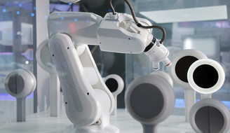Robot controlled with vvvv at IAA 2011